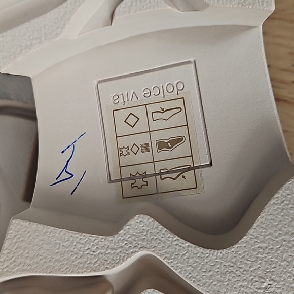 Dolce Vida Elias Flats in Dune Suede Size 6 Excellent Condition Fall Loafers - Picture 10 of 10